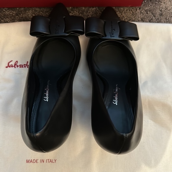 SALVATOR FERRAGAMO VIVA 85 HEELS - SIZE 5 - Picture 6 of 8
